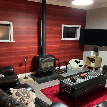 شقة Bungalow On Centre إنفيركارجِِيل المظهر الخارجي الصورة