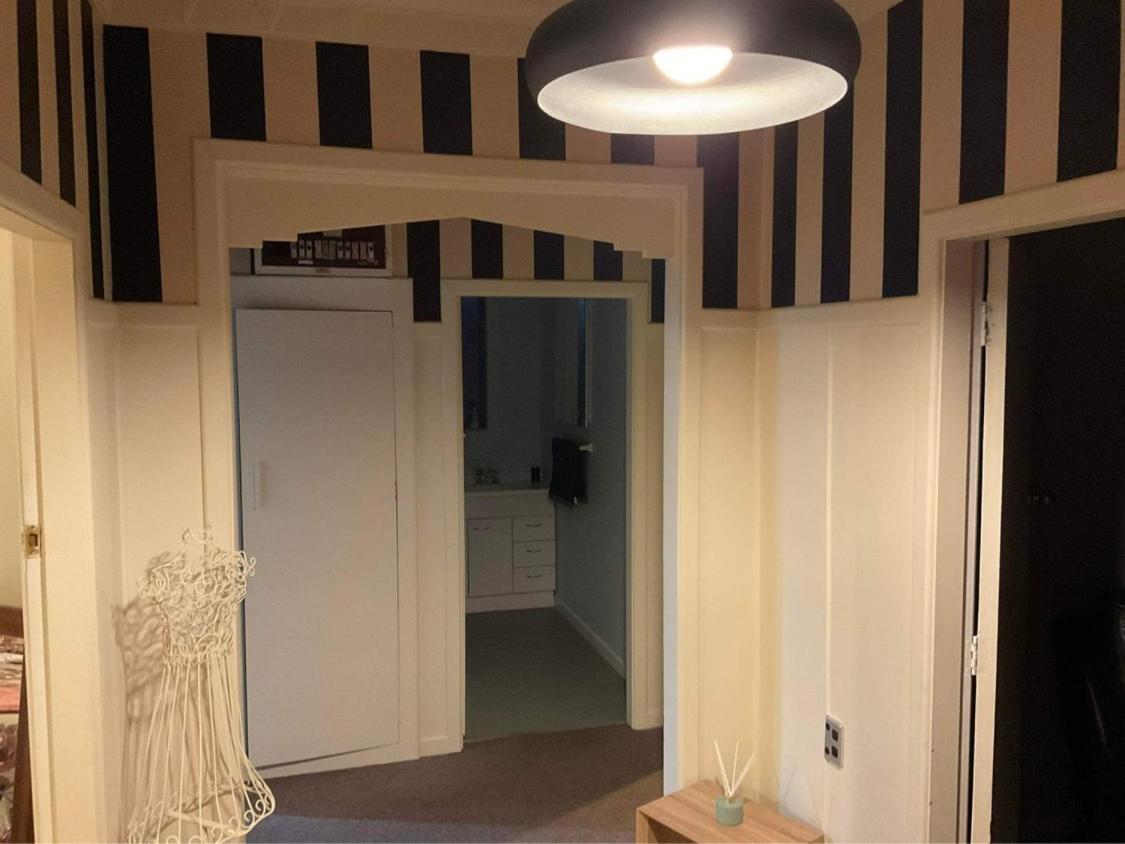 شقة Bungalow On Centre إنفيركارجِِيل المظهر الخارجي الصورة